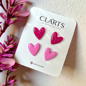 Aretes Love Beat de corazones rosa hechos a mano Clarts